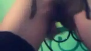 الأب وبنته النائمه