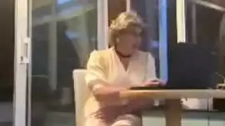 شقي خنثى ساندويتش