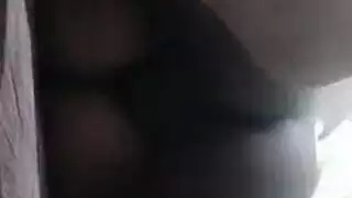 زب ضخم جدا ينحشر داخل كسي وانا اذوب تتناك من اكبر زب رأيته في حياتي
