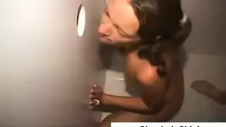 حفلة جنس جماعي قديمة: الفتيات يتحولن إلى وحوش جنسية في فيلم بورنو صريح