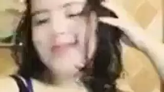 مغربية حارقة تئن في مشهد مكالمة فيديو جنسية صريحة