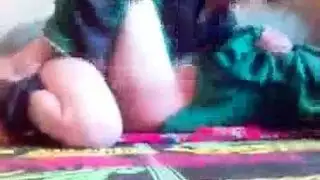 شهوة محرمة: الشاب يملأ زوجة أبيه بالمتعة