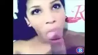 جميلة مثيرة تمص وتتناك مثل نجمات البورنو