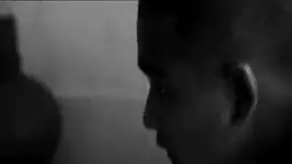 جنس عنيف مع قضيب شاب صلب