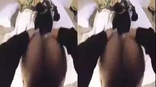 برازيلي يغيظ الأبنوس الجبهة
