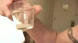 شاب مثير يخدم فرج خطيبته المبلل