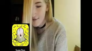 عاهرة سناب شات يائسة تستقبل عدة قذفات