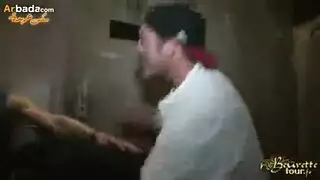 ‫جماع قاس على السلالم مع فتاة مسلمة ممتلئة الجسم‬