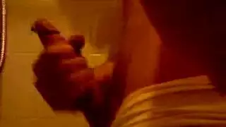 رسوم متحركة جنسية صريحة: مشاهد ضرب و لحس فرج