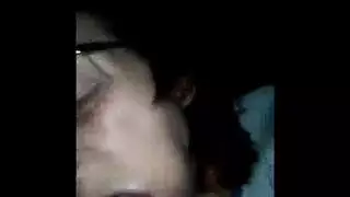 بنات هنديات تأخذ زب كبير بعمق