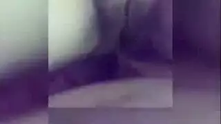 قذف داخل فتاة نعسانة – هي تسخن قضيبي