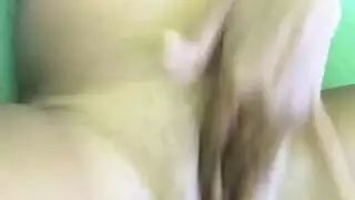 تاشا شرموطة هيجانه بتلعب في كسها الاسود