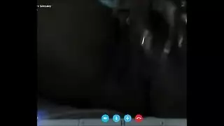 قاصرات يمرسن السحاق