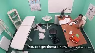 الدكتورة والام