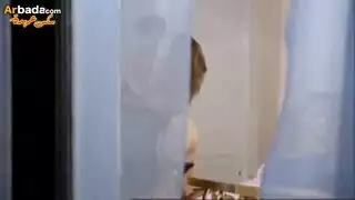 مغوية شاشة ممتلئة الجسم تُهيمن عليها في جنس ثلاثي قاس