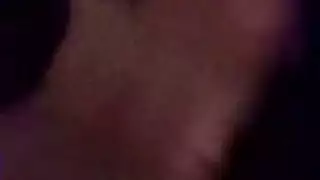 سيدة سمينة تقدم مصة إباحية شديدة