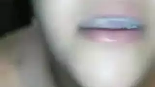 اللسان المزدوج بلد عاطفي