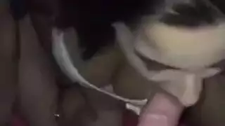 نجمات البورن يبلعن المني بعد نقع بالبول