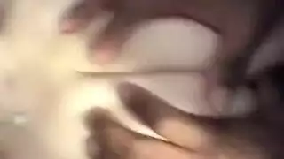 اللعنة لاتينا مع أطفالها