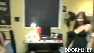 نكاح عنيف وحمولة ضخمة