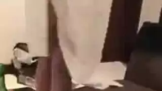 مغربية جسمها فاجر نار ترقص عارية امام سعودي في أحد حفلاته بمراكش نااااار