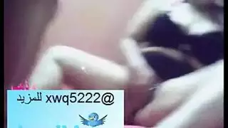 مقطع إباحي: صديق شهواني يمارس الجنس بقوة مع محجبة متزوجة