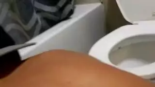 خيال جنسي ثلاثي شهوة لتلك الحلمات اللذيذة