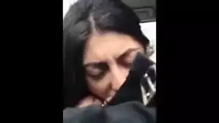 قضيب ألماني تمتصه لاجئة سورية يائسة في سيارة