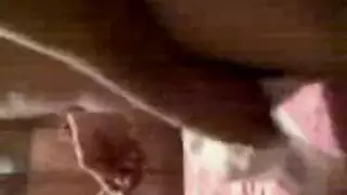 امرأة جميلة يعشق جسمها قبل قذف سريع