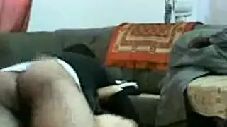 نجمه قانونية محجبة تأخذ زب في مشهد إكس إكس إكس داخل المحكمة