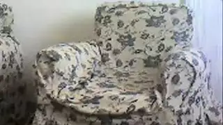 رقصة يائسة ولعب مهبلي قبل الحصول على جنس عنيف