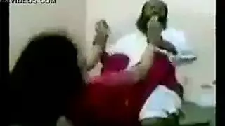 سر الشيخ: شراء عاهرة لجنس شرجي صعب