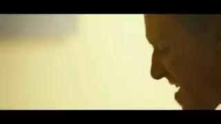 إباحي حميمي: نيك قوي للزوجين في السرير