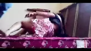 سيدة ناضجة جائزة تتعرض للضرب بقوة من شاب ضخم