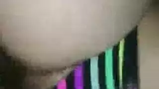مشهد بورنو أبيض صارم لرنا