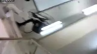 مشهد تفحيط مؤخرة فتاة شرق أوسطية