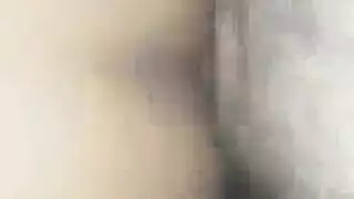 ابن صاحبت البيت يركب على كس الخادمة
