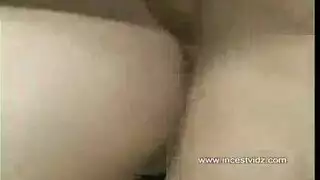 عرض عاري صريح للممثلة السورية: تلعب بكسها الضيق