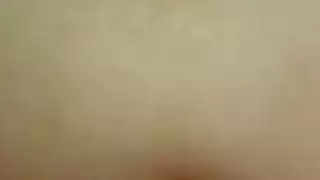 مصري تبكي من الألم أحد أح