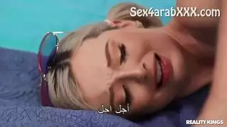 شؤون عائلية: جيلان من النساء في جنس صريح