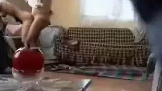 جوزها مسكها بتتنك