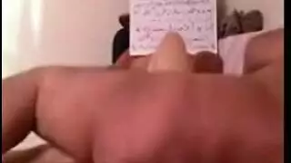 فيديو منزلي صريح: زوجة تركية في جنس شرجي ومهبلي قاسي