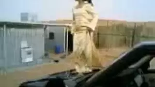 ترقص عارية على الكبوت