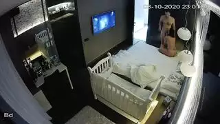 الفتاه الممحونه تمتع حبيبها حتي يقذف داخل كسها قبل ذهابه للجيش
