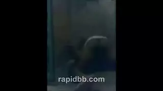 فتيات مذهلات في مشاهد مثلثة صريحة