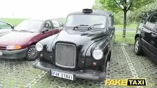 كلوي بنت شرموطة