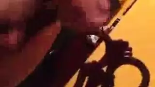 ربة منزل قذرة تأخذه في كل فتحة