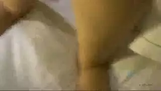 سيدة ناضجة تأخذ شرجًا قاسيًا من شاب ضخم