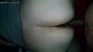 رجل عربي يطلق مهارات جنسية وحشية