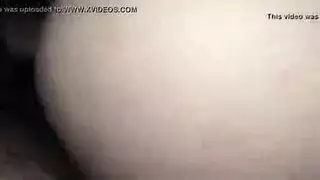 جنس عراقي صريح: العاهرة تكشف كسها قبل النيك